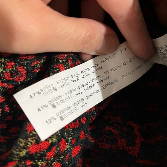 NWT Zara High Rise Tweed Shorts Red Black M - Picture 8 of 9